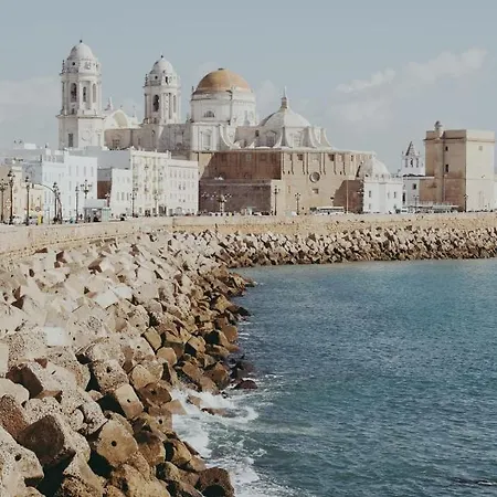 No 10 Apartment Cadiz